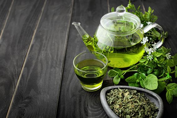 الشاي الأخضر الزمردي: إعادة تعريف الكمال