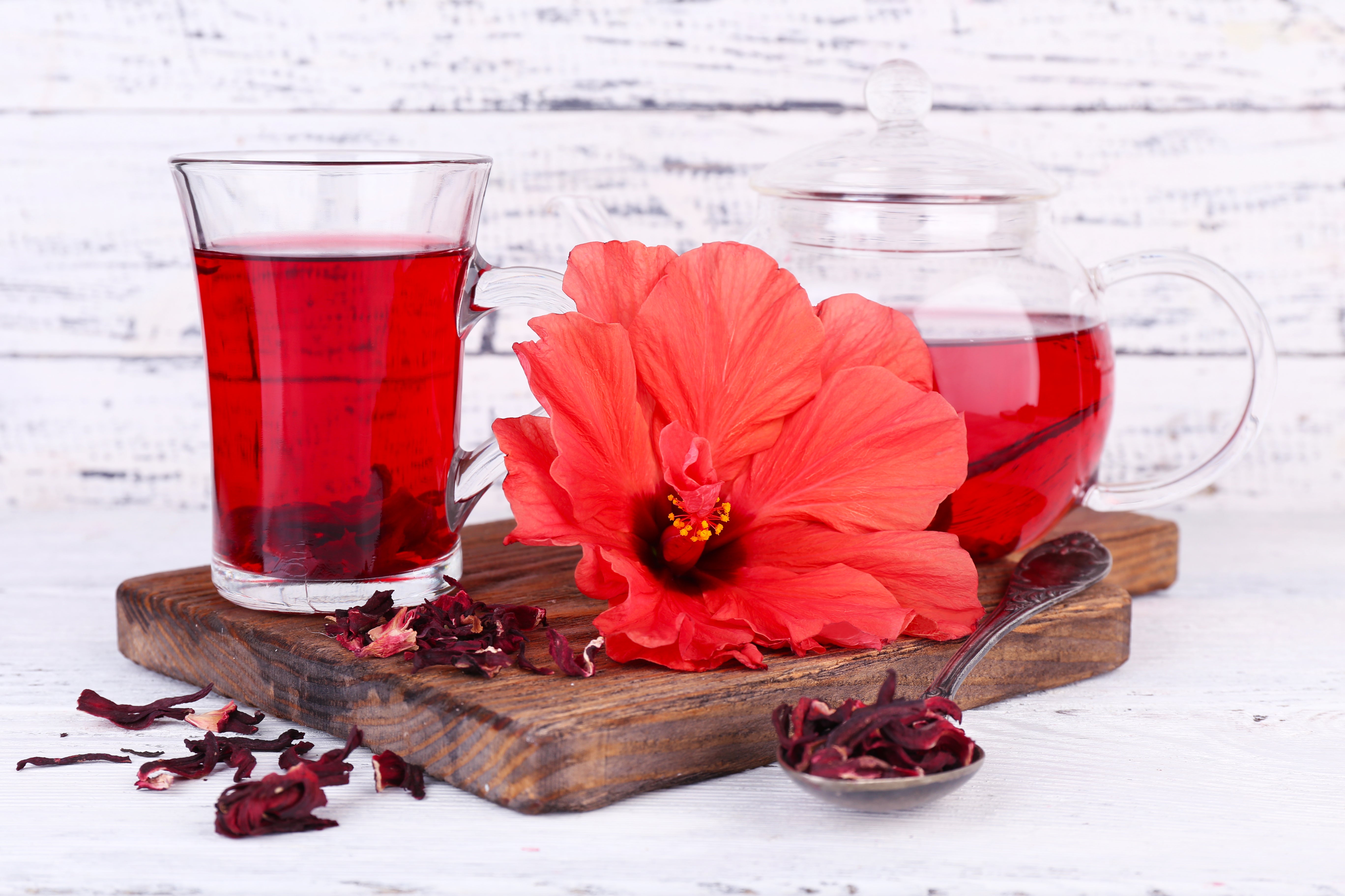 Hibiscus Tea's Unexpected Health Benefits: A Tasty Way to Improve Your ...